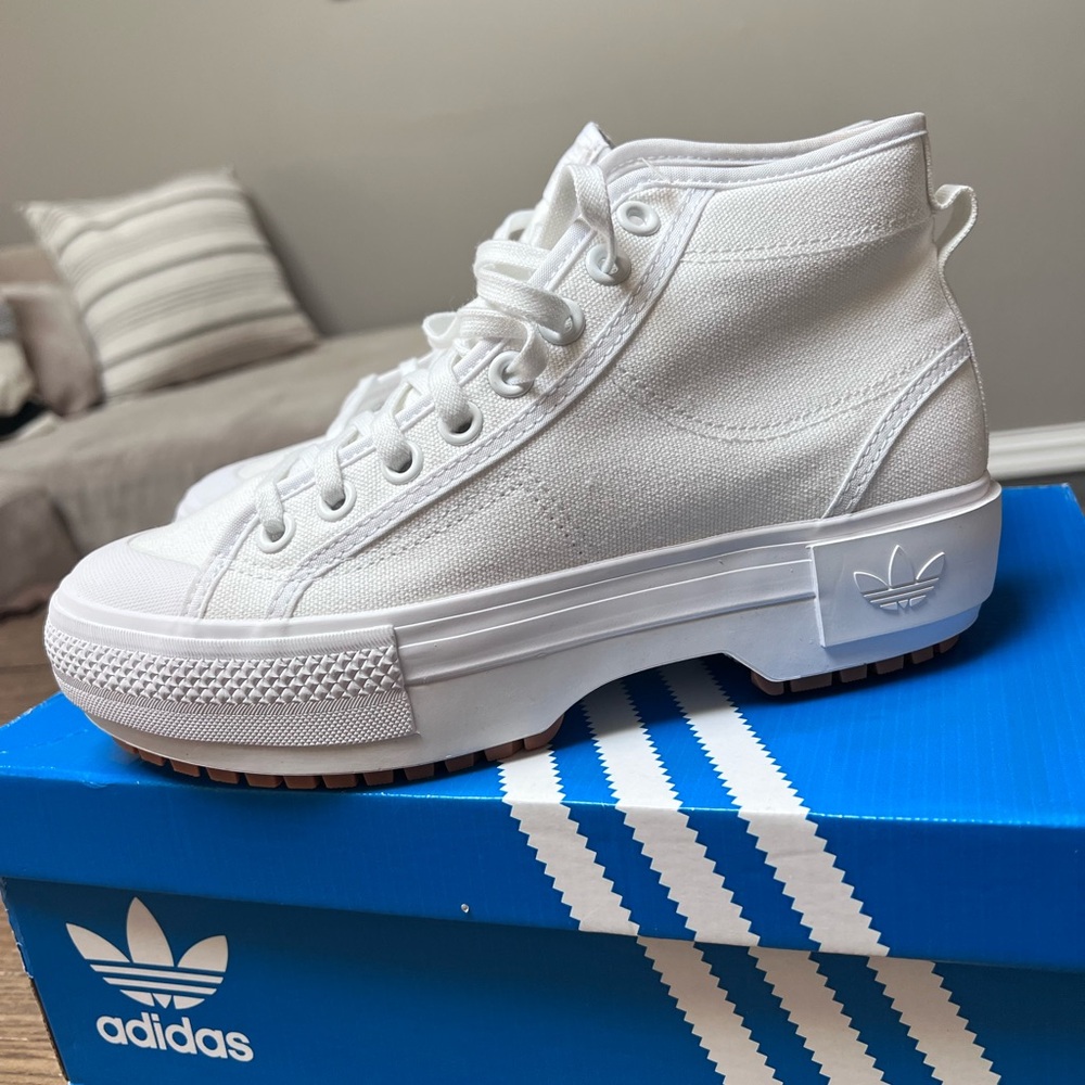 adidas Nizza Trek Shoes Women's, White, Size 8 - Picture 4 of 10